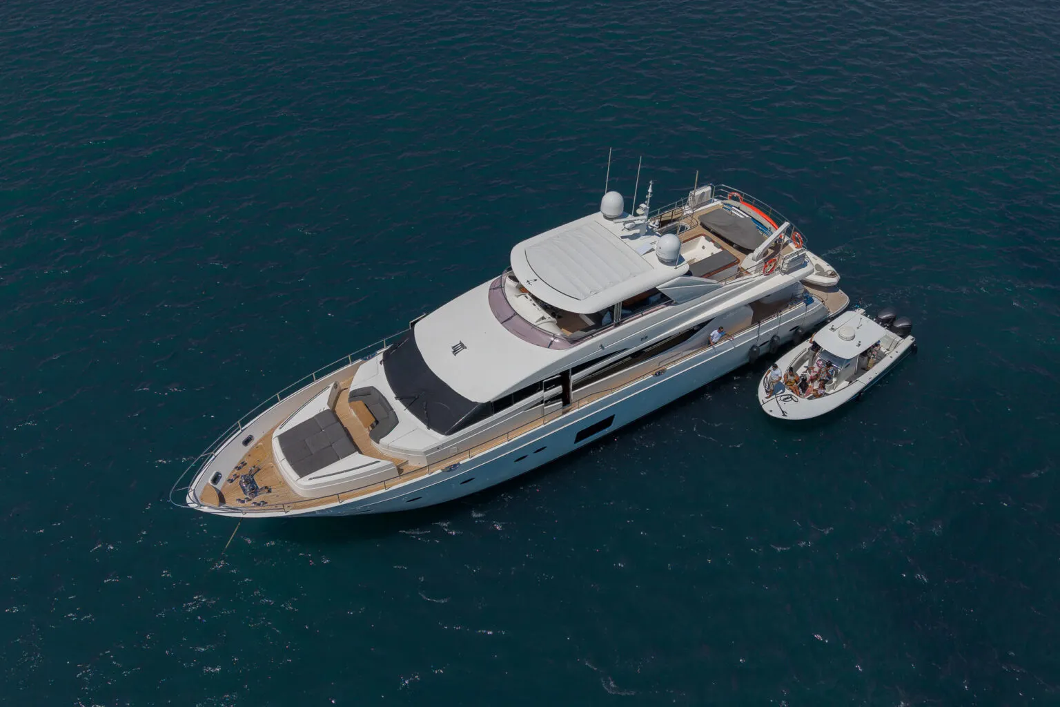 Overnight charter yacht Cabo San Lucas photo 4
