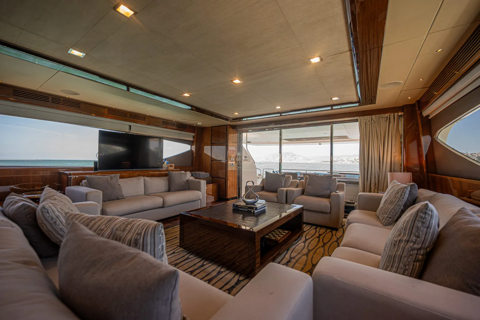 Overnight charter yacht Cabo San Lucas photo 28