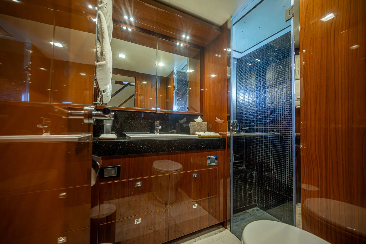 Overnight charter yacht Cabo San Lucas photo 39