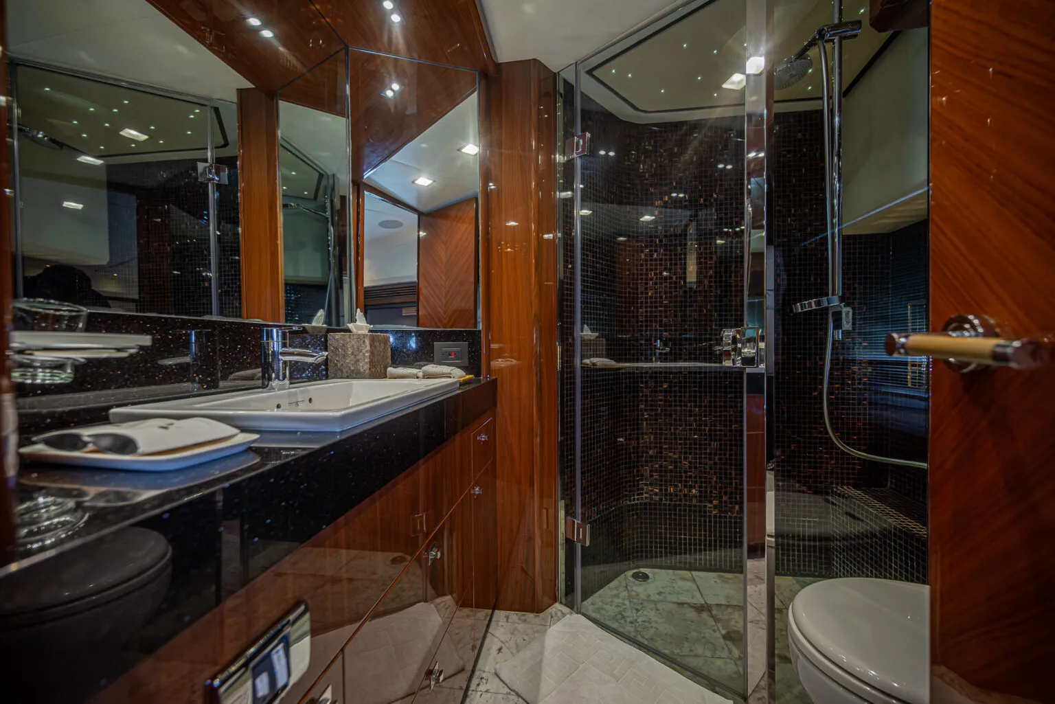 Overnight charter yacht Cabo San Lucas photo 40