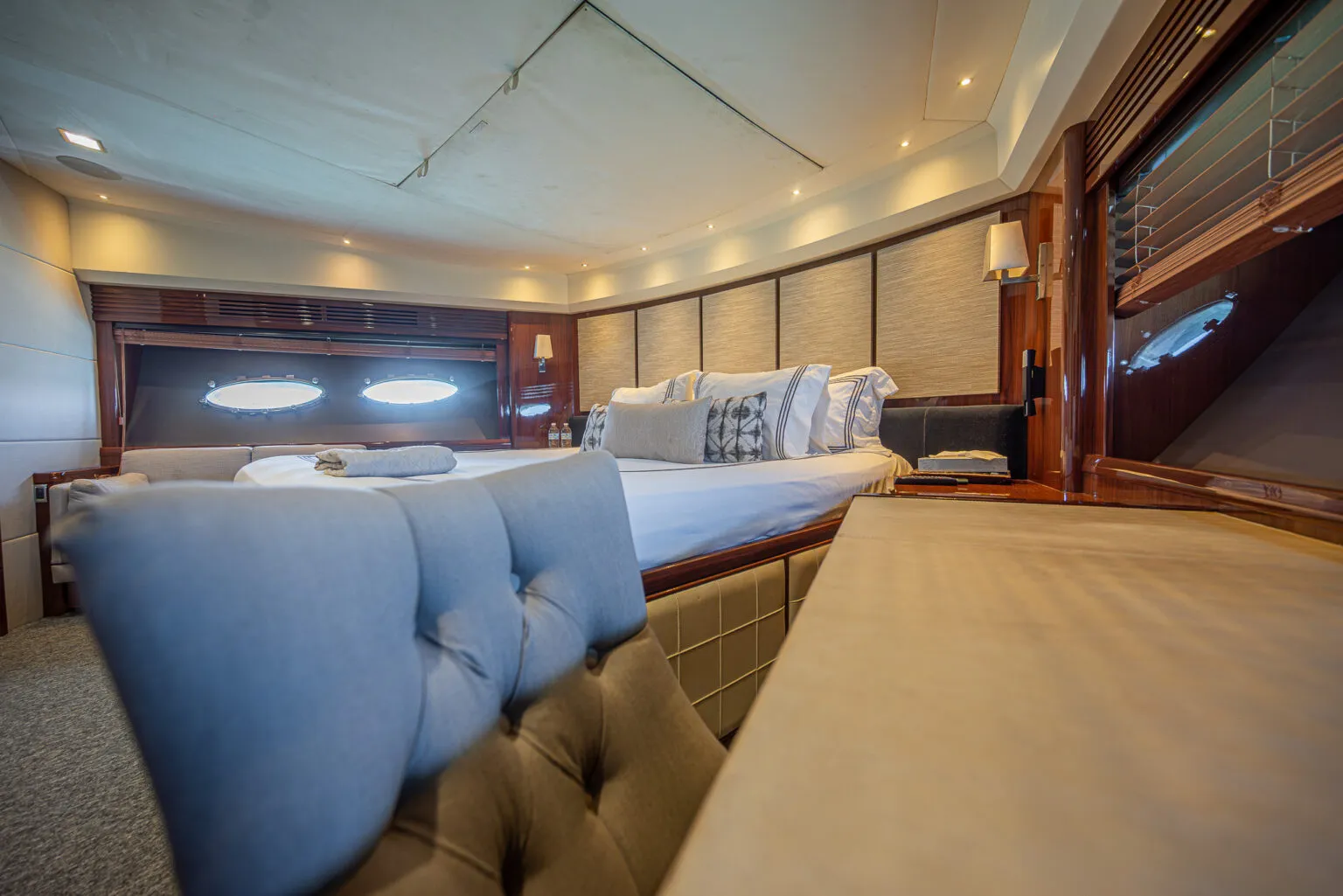 Overnight charter yacht Cabo San Lucas photo 41