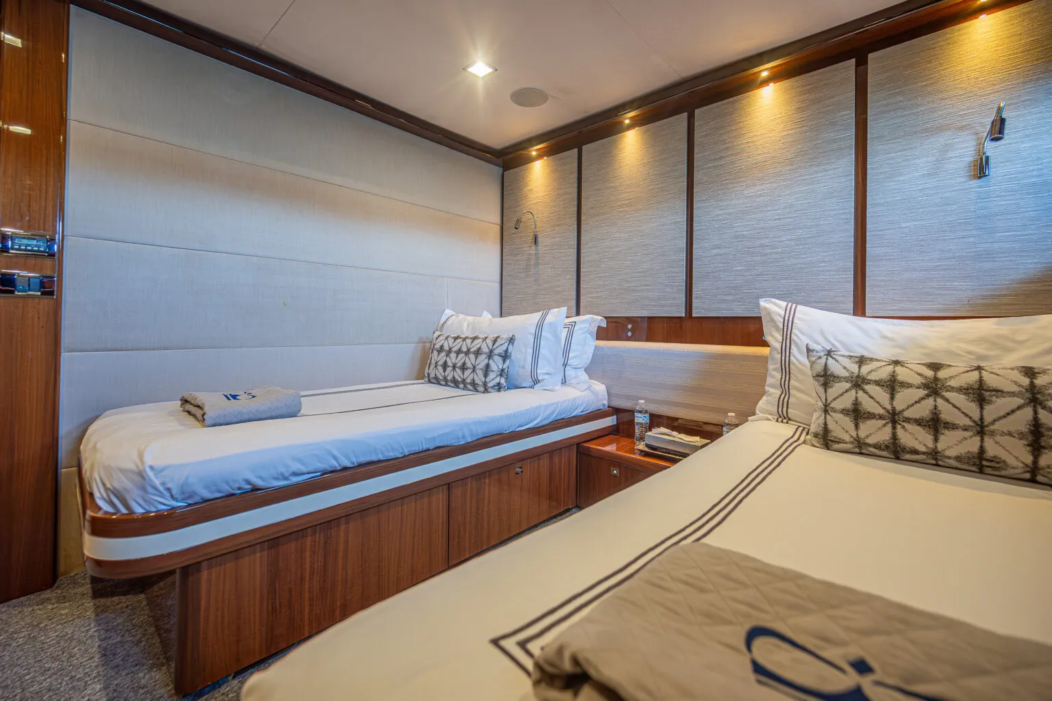 Overnight charter yacht Cabo San Lucas photo 49