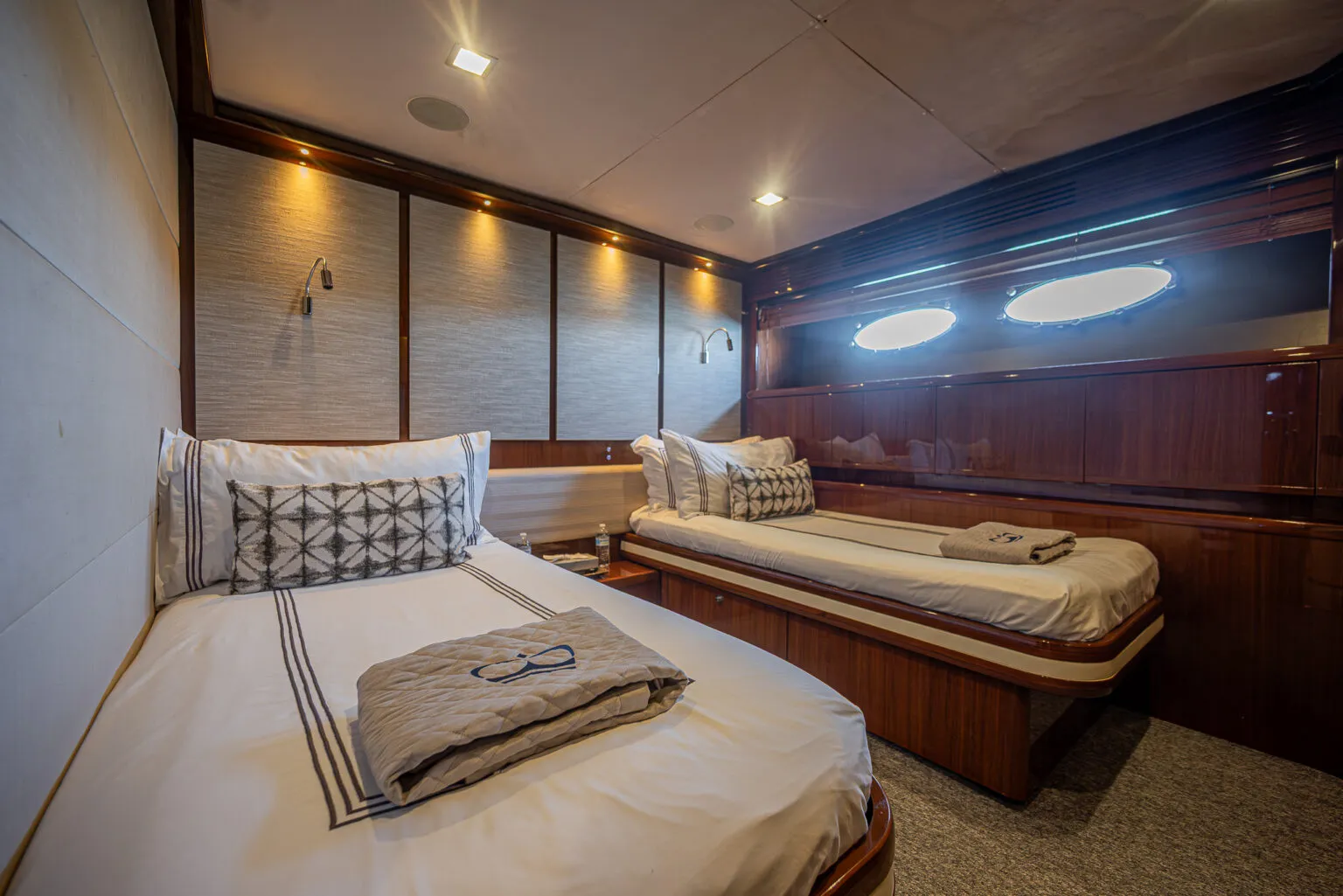 Overnight charter yacht Cabo San Lucas photo 50