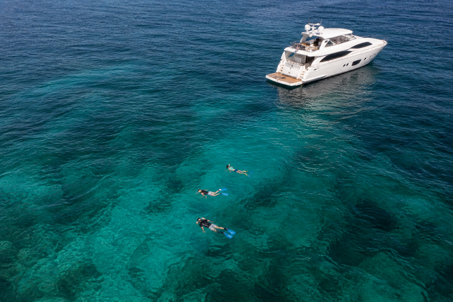 Luxury snorkeling yacht charter Cabo San Lucas