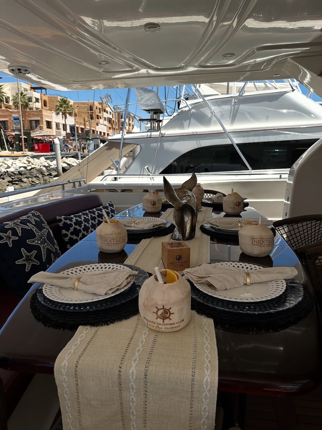 Dinner cruise sea view Cabo San Lucas