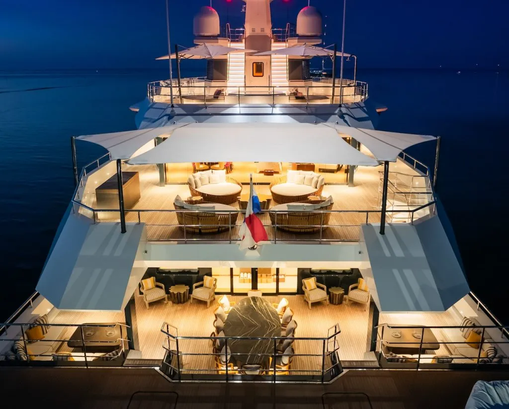 La Datcha 252FT guest suite
