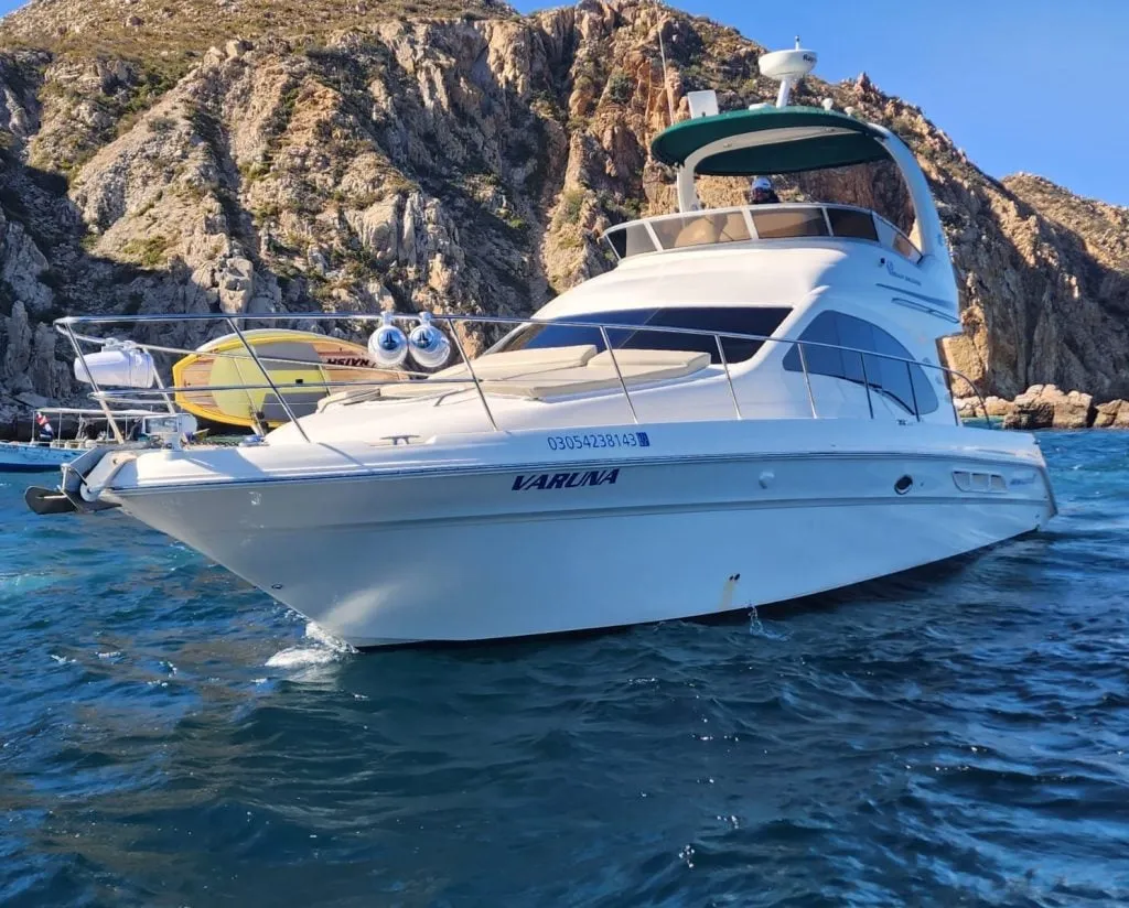 Sedan Fly 45FT charter yacht Cabo San Lucas