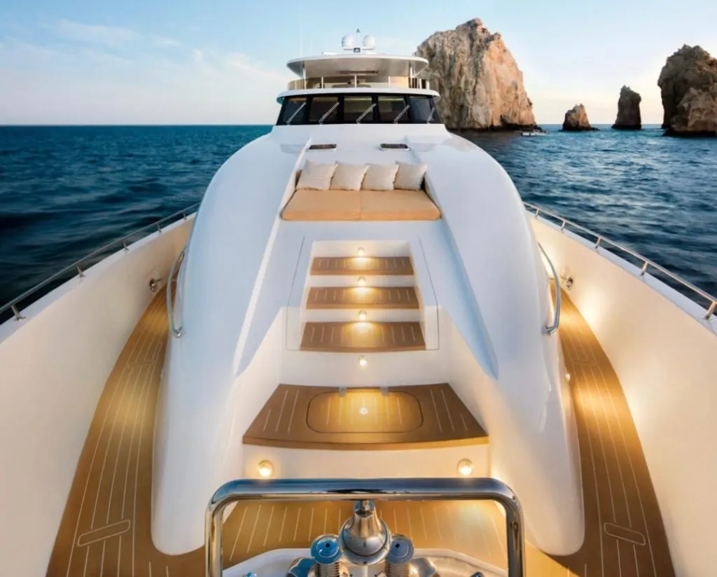 Sovereign 130FT deck